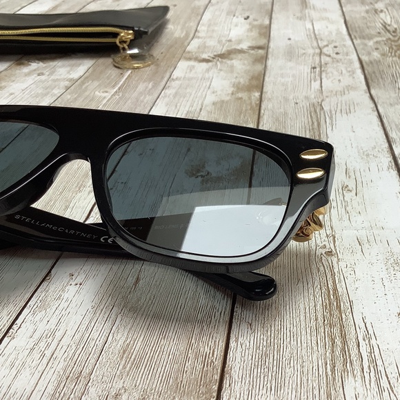 Stella McCartney Falabella Chain Square Flat Sunglasses Black Gold main image 7